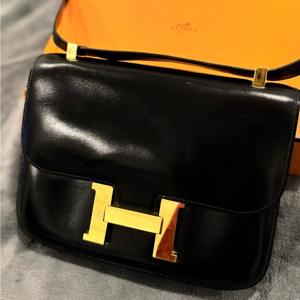 Vintage Hermès Constance 23 – Black Box Calf Leather, Gold Hardware (1979)